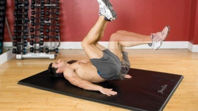 reverse-crunch-ters-mekik-hareketi-nasil-yapilir